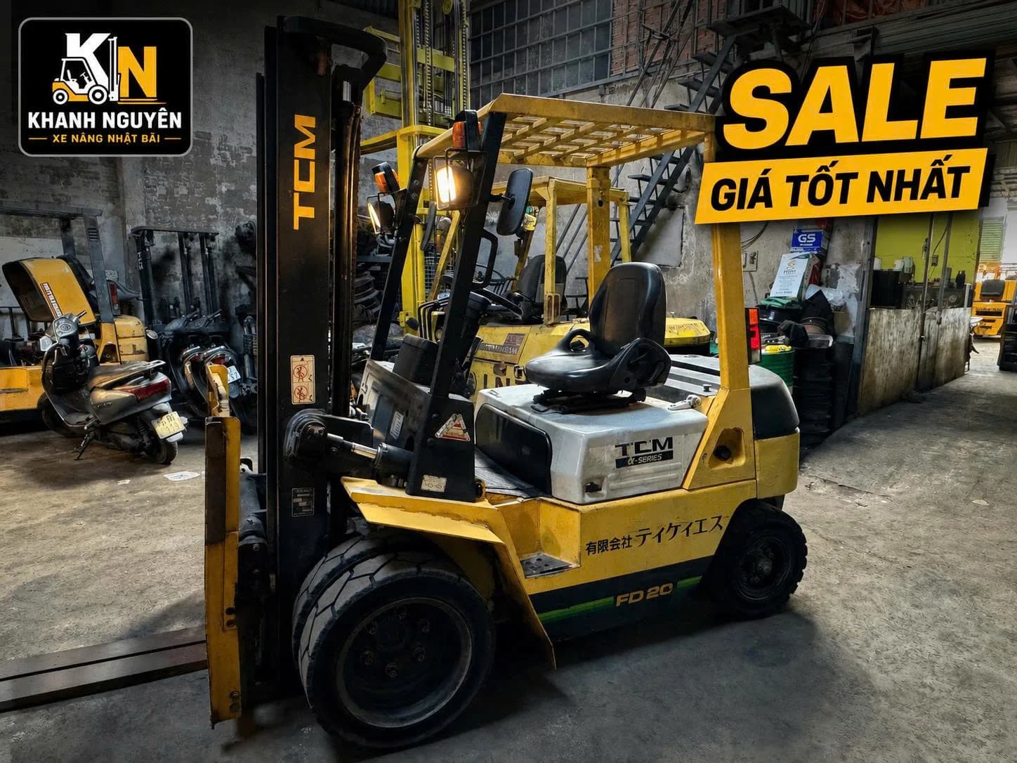Hình ảnh sản phẩm (XE NÂNG GIÁ RẺ) Xe Nâng dầu 2 tấn TCM